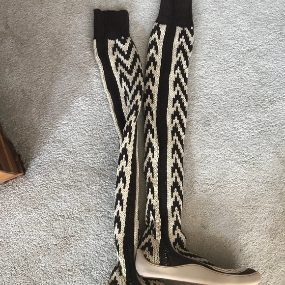 NEW GYPSY OVER THE KNEE KNIT BOOTS BROWN ZIGZAG - Picture 2 of 6